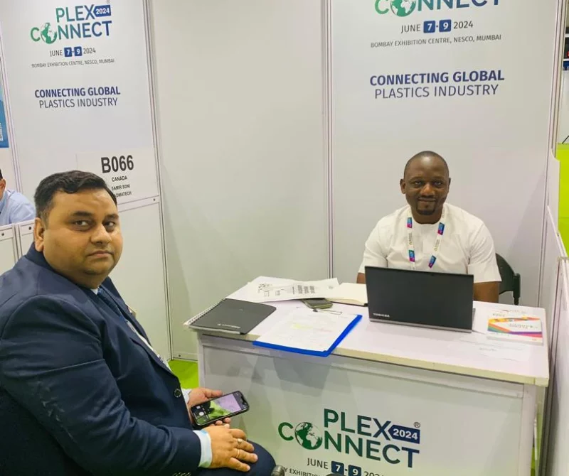 CEO Sarl au Plex Connect 5