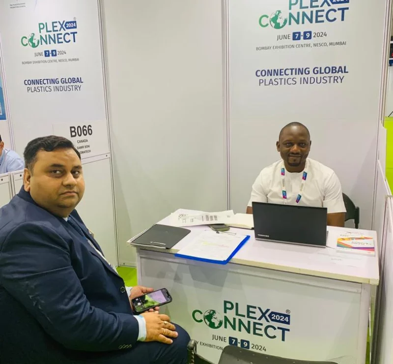 CEO Sarl au Plex Connect 5